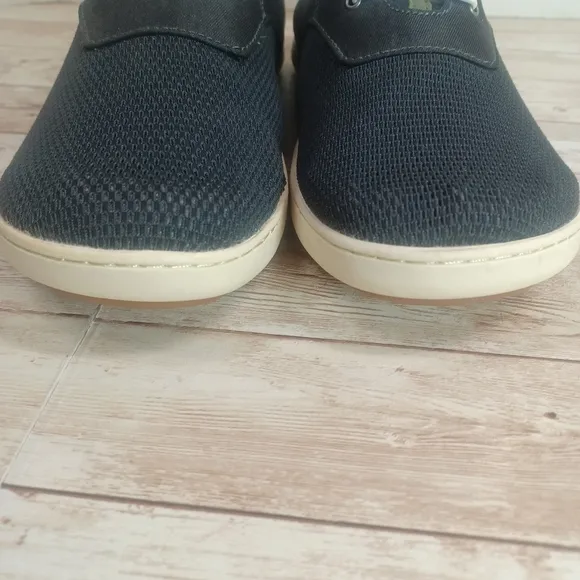 OluKai Nohea Moku Stretch All Weather Breathable Mesh Sneakers Size 10 Mens