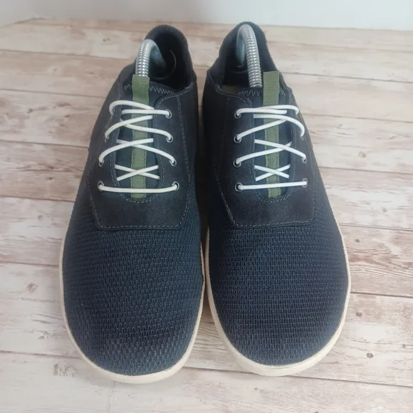 OluKai Nohea Moku Stretch All Weather Breathable Mesh Sneakers Size 10 Mens