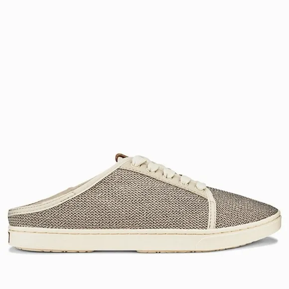 Olukai Women's Pehuea Li sneakers size 8.5