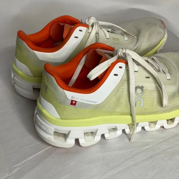 On Cloudflow Cloud Tec Running Shoes Women's White, Yellow &amp; Orange US Size 7