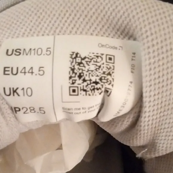 On Running Cloudflyer 5 White Athletic Shoes Lightweight Comfort