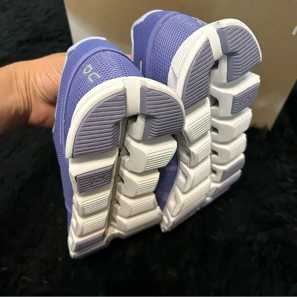 ON CLOUD 5 blueberry feather running lace up shoes sneakers women’s 7 new in box