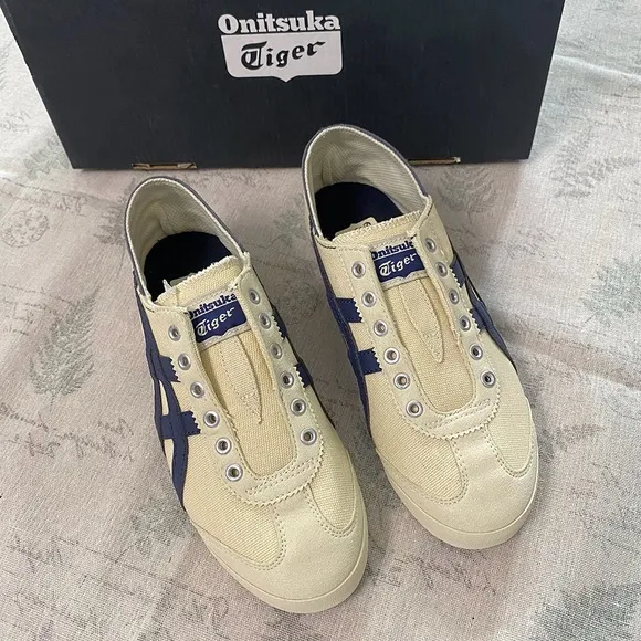 Onitsuka Tiger Mexico 66 Slip On Fabric Flat Sneakers Natural/Navy