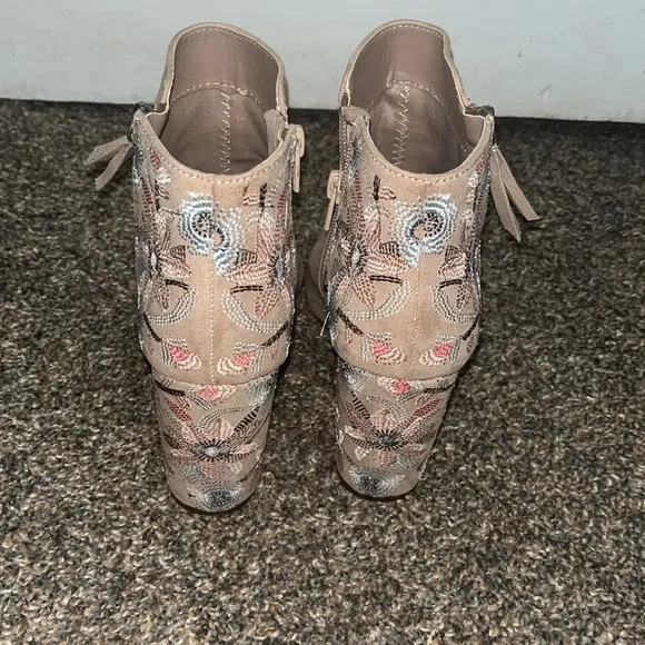 Open toed heels