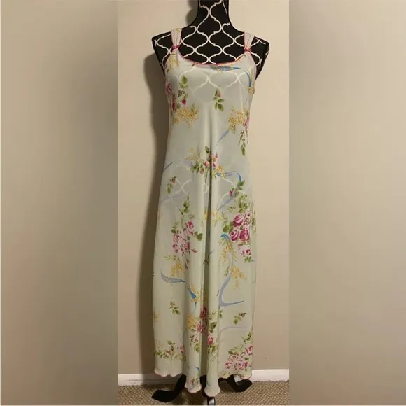Oscar De La Renta robe and slip dress gown set