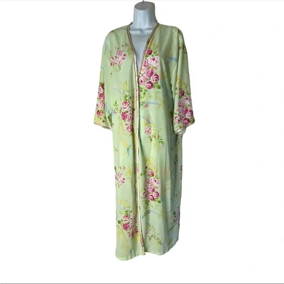 Oscar De La Renta robe and slip dress gown set
