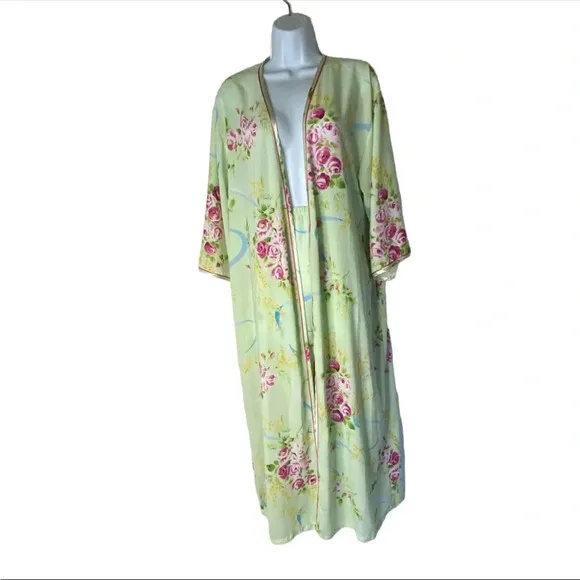 Oscar De La Renta robe and slip dress gown set