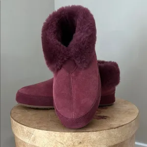 Overland Sheepskin Slippers