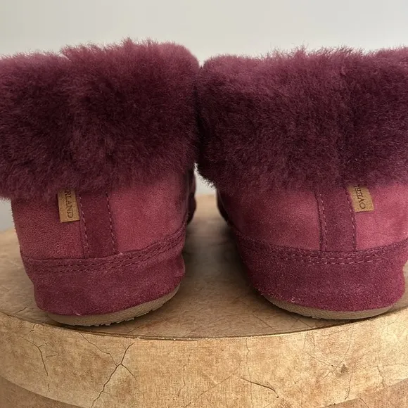 Overland Sheepskin Slippers