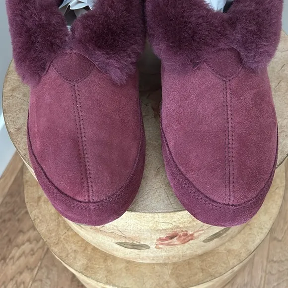 Overland Sheepskin Slippers