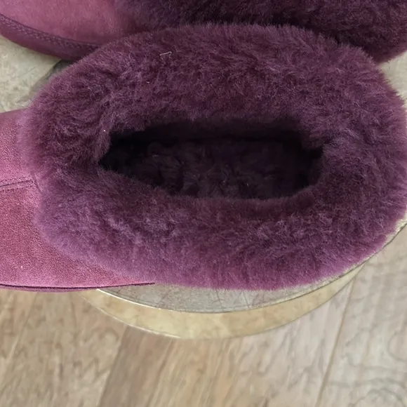 Overland Sheepskin Slippers
