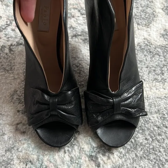 Pablo Gerald Darel Open Toe Bow heels