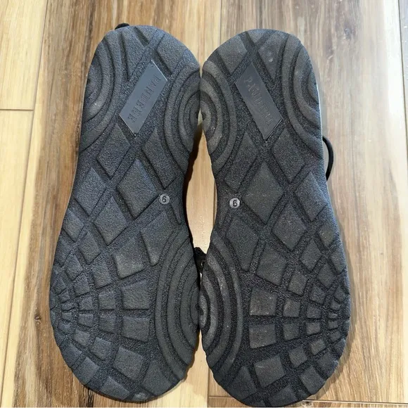 Pandere “Two Step” Style Expandable No Lace Leather Shoes for Swelling, Size 9