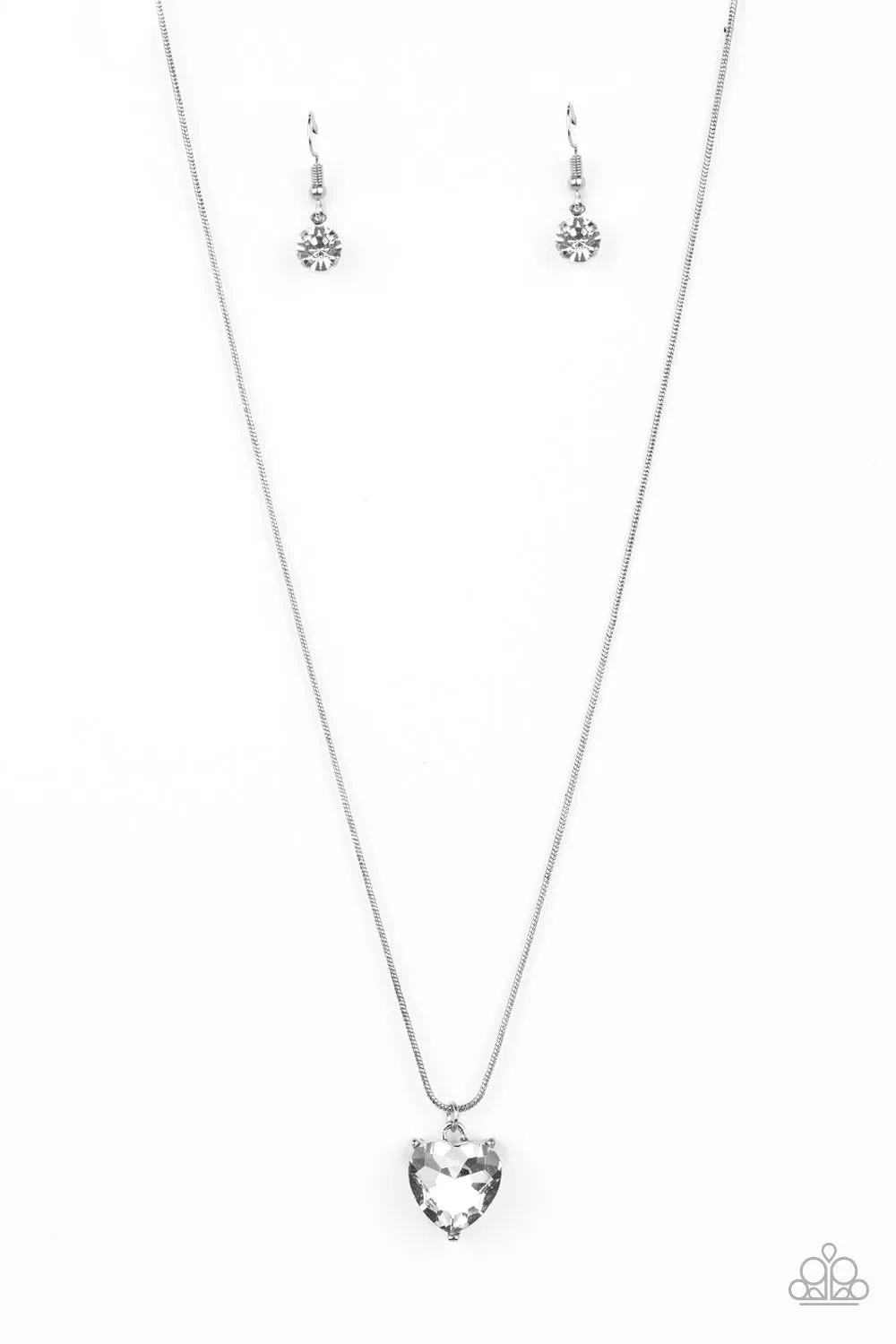 Paparazzi Smitten with Style - White Necklace