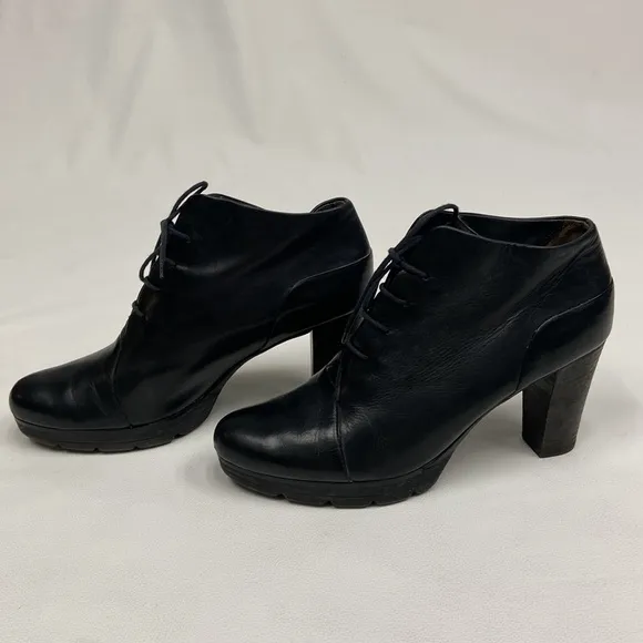 paul green black leather heeled oxfords booties Size 8 Quite Luxury