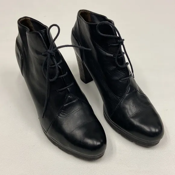 paul green black leather heeled oxfords booties Size 8 Quite Luxury