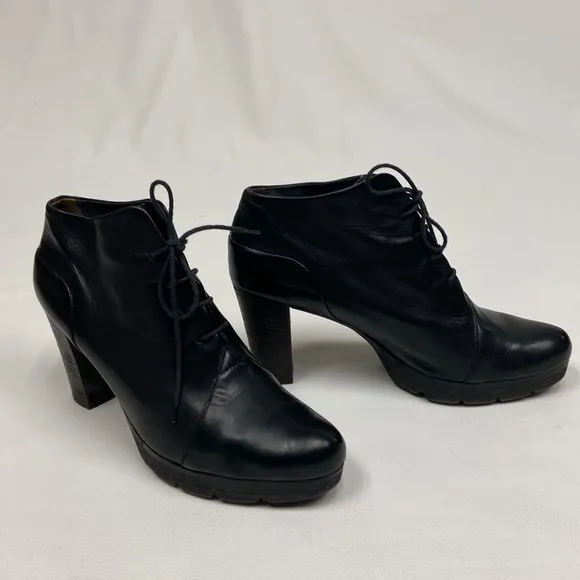 paul green black leather heeled oxfords booties Size 8 Quite Luxury