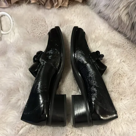 Paul Green Black Patent Leather Block Heel Chain Link Loafers Sz