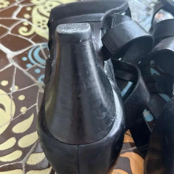 PAUL GREEN SANDAL HEELS WITH BUCKLE Sz: 6.5