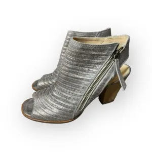Paul Green Silver Peep Toe Leather Heels - (5.5) 8 US
