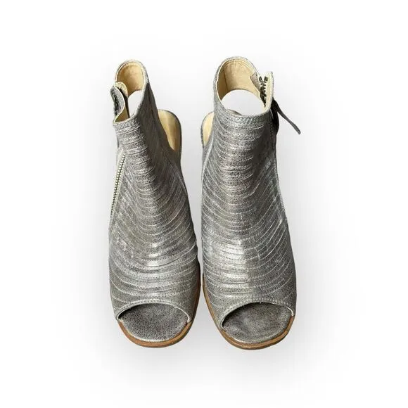 Paul Green Silver Peep Toe Leather Heels - (5.5) 8 US