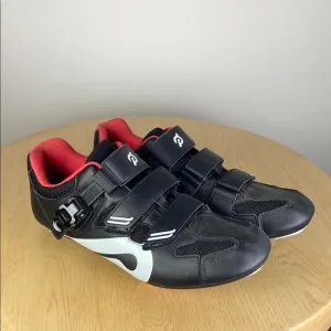 Peloton Men's 45 US 11 Cycling Bike Spinning Cleats Biking Shoes Athletic Sporty