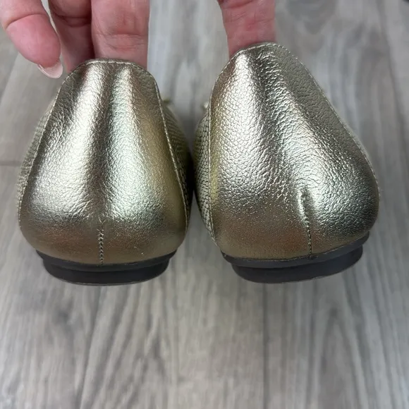 Perfect Vionic Minna Orthopedic Ballet Flat Shoes Comfort Supportive Gold 10