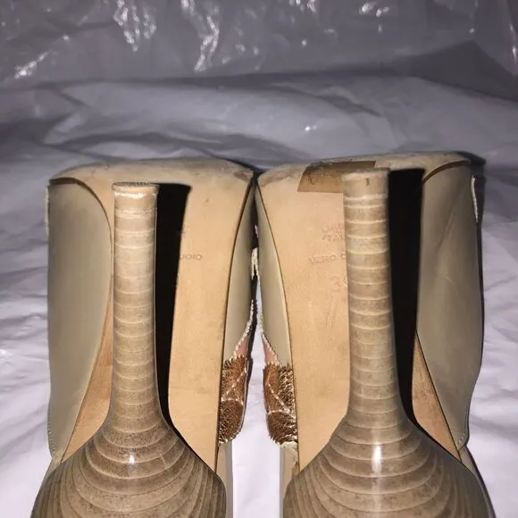 Pollini Hand Crafted Italian Leather Heels Open Toe Size 39 Floral