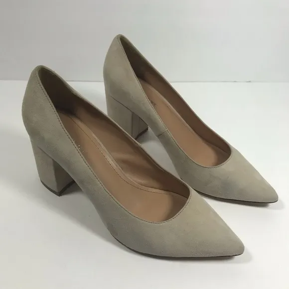 Pour La Victoire Val suede tan pump block heels 7