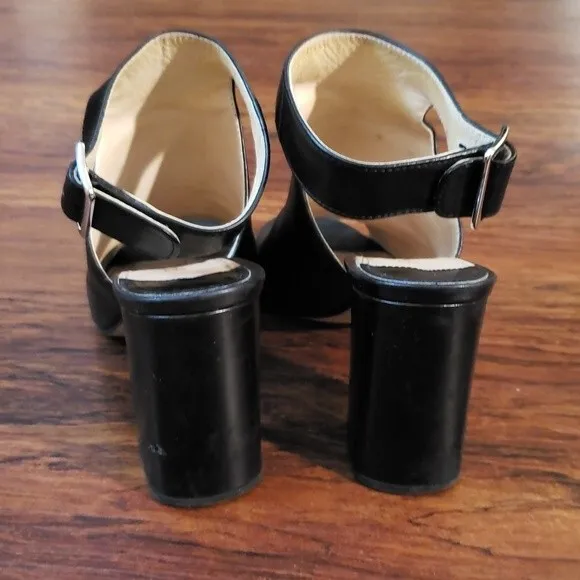 Prada Black Leather Open Toe Chunky Heels Size 37
