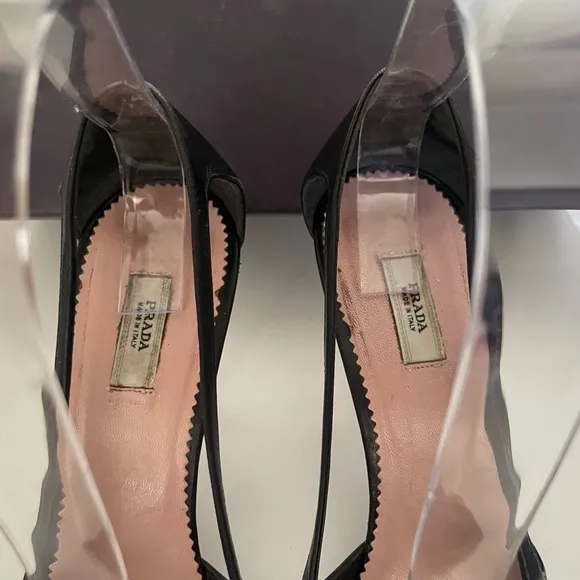 Prada Black Pointed Heels With Open Sides 38.5 Gorgeous.  Classic. Pointed toe.