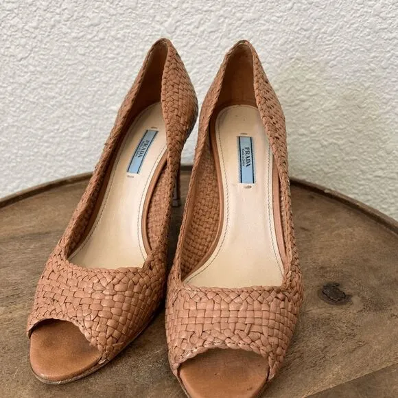 Prada Leather Woven Peep Open Toe Pump Heels Women's Size 38 US 8