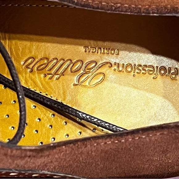 Profession Bottier Brown Suede Oxford Shoes with Sleek Silhouette