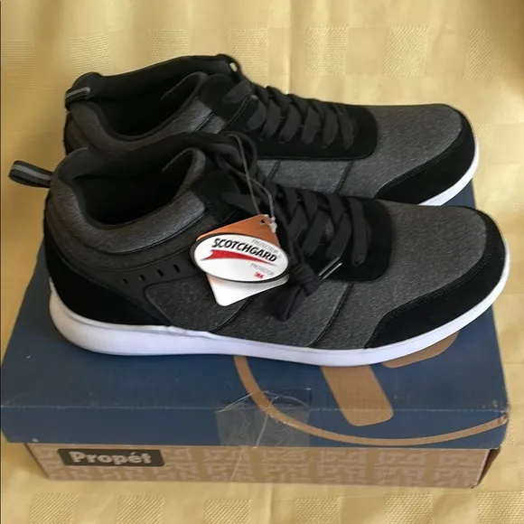 Propet Black and Gray Sneakers Lightweight Comfort