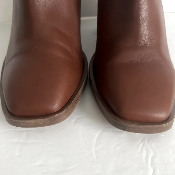 Rag and Bone Shoes Women’s Axel Chelsea Ankle Block Heel Boot Size 37.5 or 7.5US