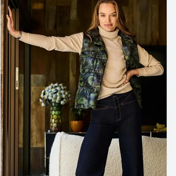 Rare! Anatomie Women's Quilted Print Puffer Lightweight Full Zip Vest