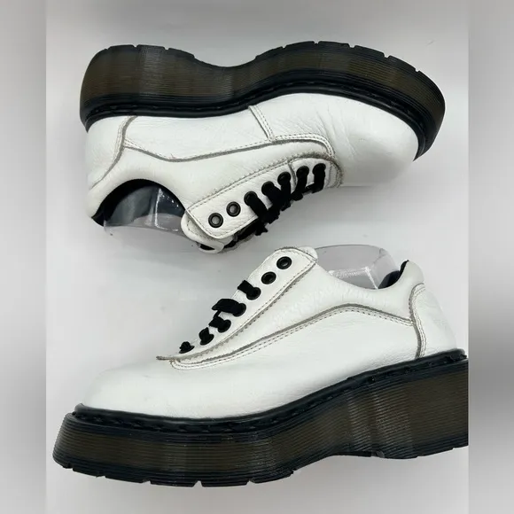 RARE Vintage Dr. Martens  Clunky White Leather 7 Eye Oxfords Made in England