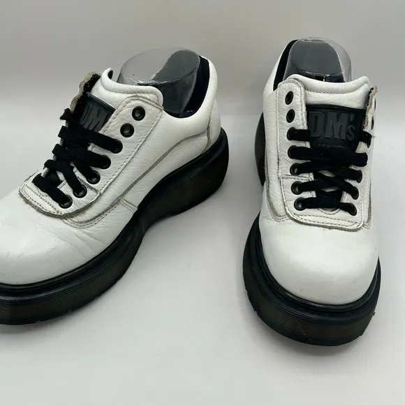 RARE Vintage Dr. Martens  Clunky White Leather 7 Eye Oxfords Made in England
