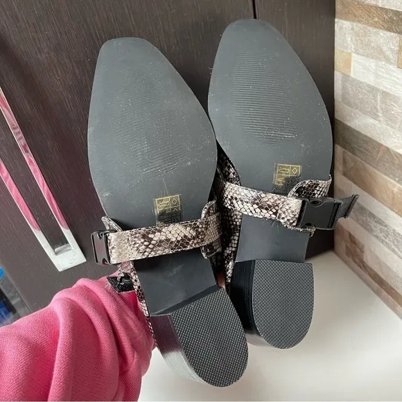 Rebels Slingback Mule Reptile Snake Print Gray Sz 7.5 NWT