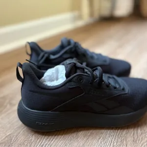 Rebook Black Unisex Size 8