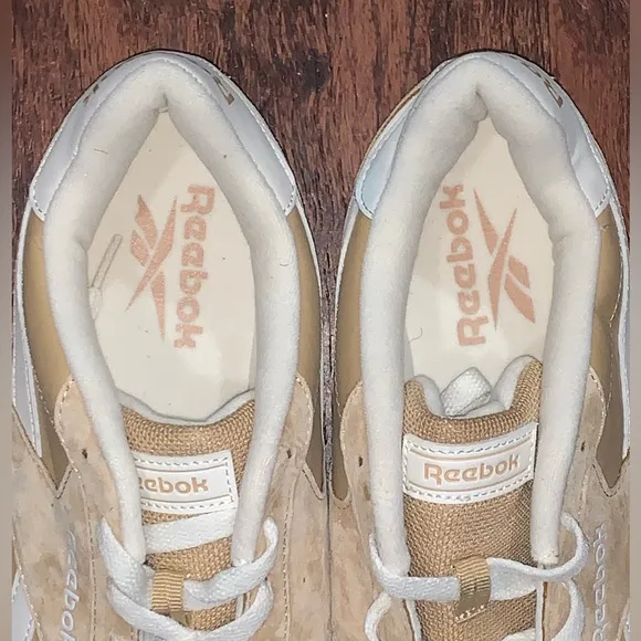 Reebok size 10