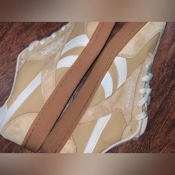 Reebok size 10