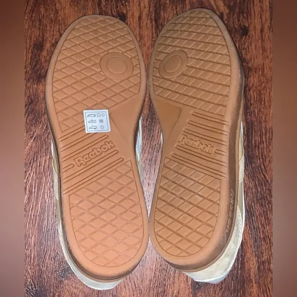 Reebok size 10