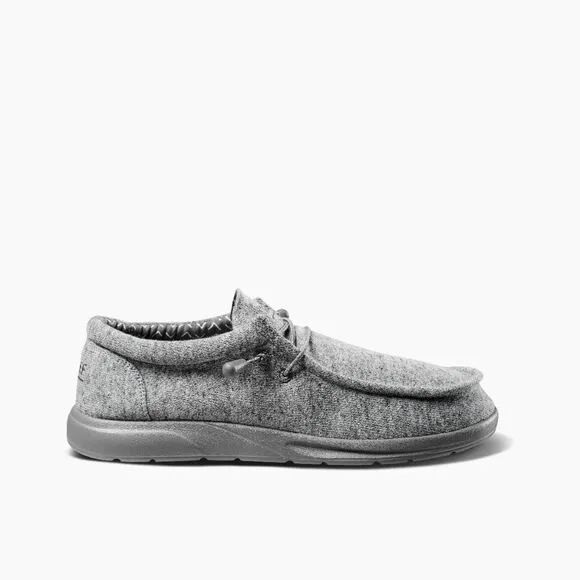 Reef Cushion Coast Size 8 in Light Grey NWT in Box
