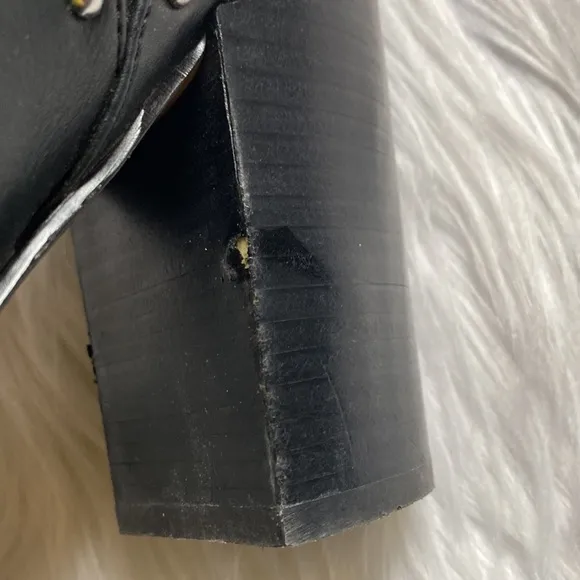 Report blynn black studded slip on block heels size 7.5