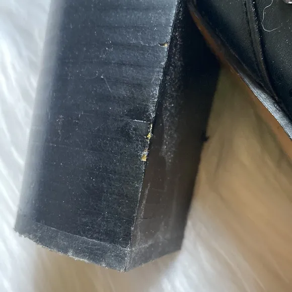 Report blynn black studded slip on block heels size 7.5