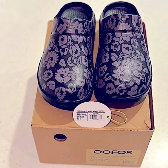 Retired Limited Edition OOFOS Oocloogs Midnight Tropics Clog Mule Unisex