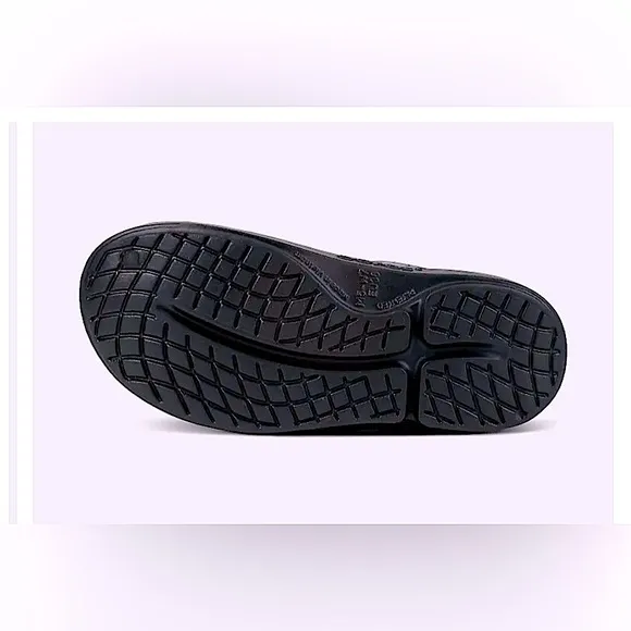 Retired Limited Edition OOFOS Oocloogs Midnight Tropics Clog Mule Unisex