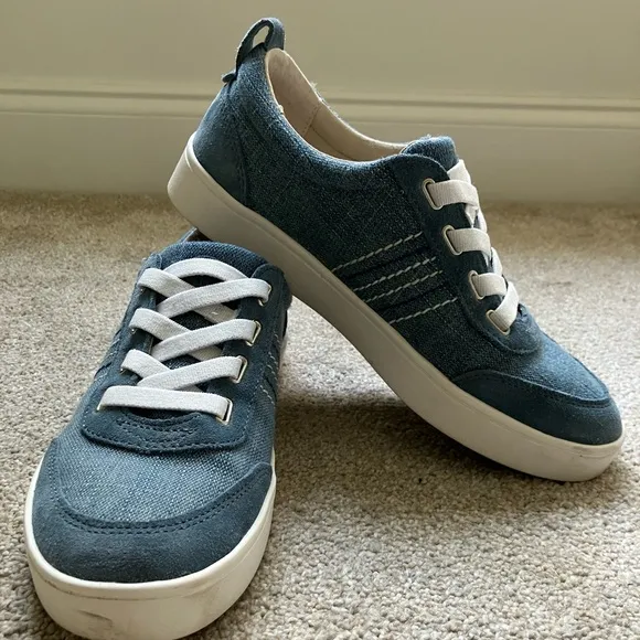 Revitalign Dara Orthotic slip on sneaker leather canvas trendy comfy casual 8.5