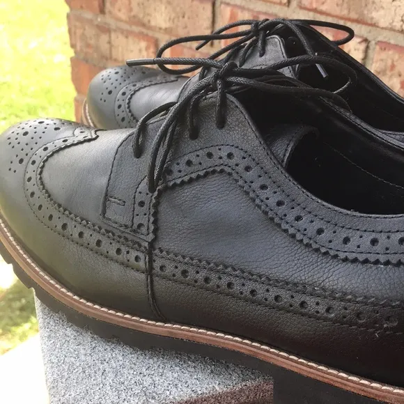ROCKPORT Black Leather Vintage Swinger Style Oxfords